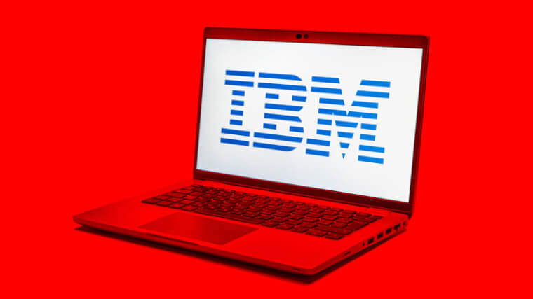 O que significa IBM e sua importância na história da computação?